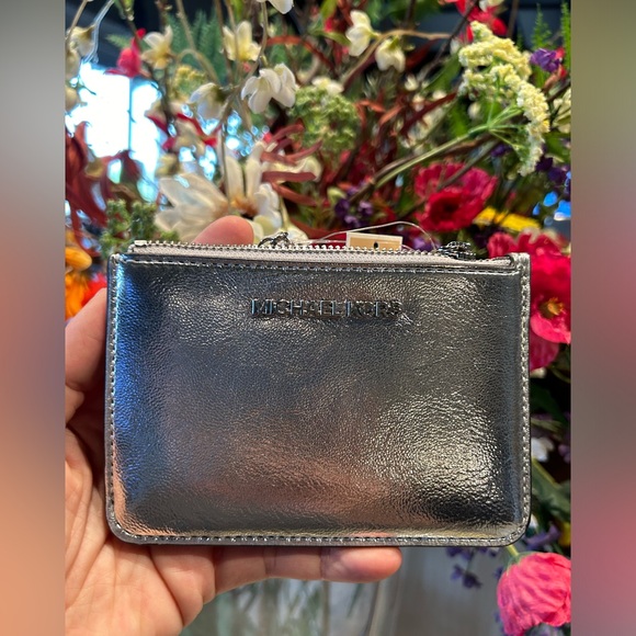 Michael Kors Handbags - Michael Kors Jet Set Coin pouch NWT